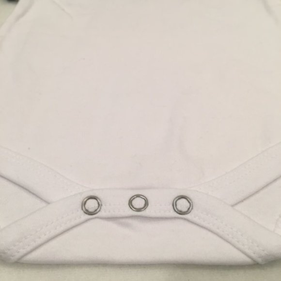 NFL NEW ENGLAND PATRIOTS Logo Girl's Onesie NWOT - Picture 7 of 9